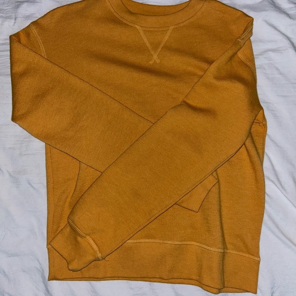 Crewneck - Picture 2 of 4